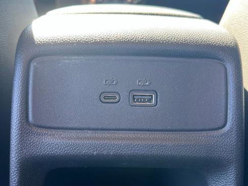 Used 2024 Chevrolet Trax ACTIV w/ Sunroof Package image 16