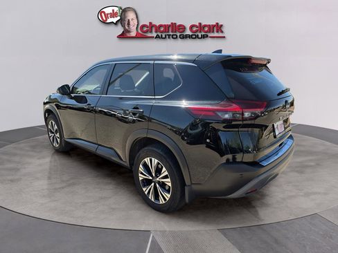 Certified 2023 Nissan Rogue SV FWD image 4