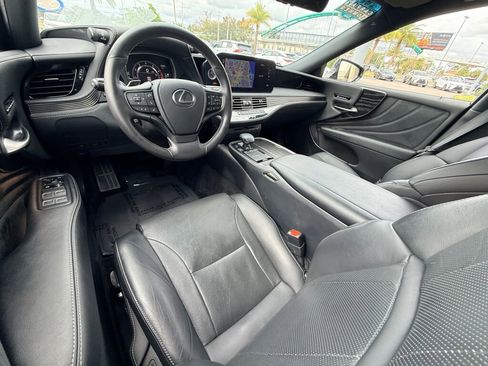 Used 2021 Lexus LS 500 w/ Accessory Package (Z2) image 20