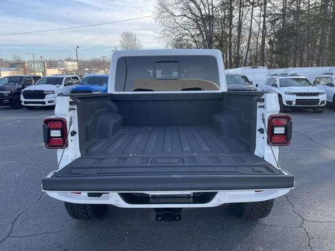 Certified 2023 Jeep Gladiator Overland image 41