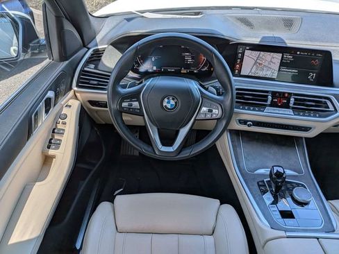 Used 2022 BMW X5 xDrive40i w/ Luxury Seating Package AWD/4WD image 18