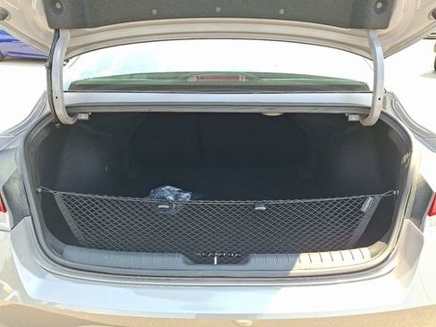 Used 2021 Hyundai Elantra SEL w/ Convenience + Premium Package FWD image 29