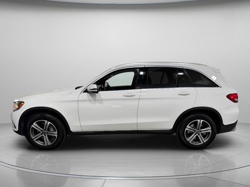 Used 2019 Mercedes-Benz GLC 300 4MATIC image 2