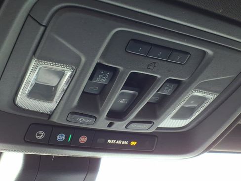 Used 2021 GMC Sierra 1500 Denali w/ Denali Ultimate Package image 32