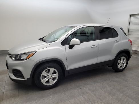 Used 2020 Chevrolet Trax LS w/ Tint and Cruise Package FWD image 2