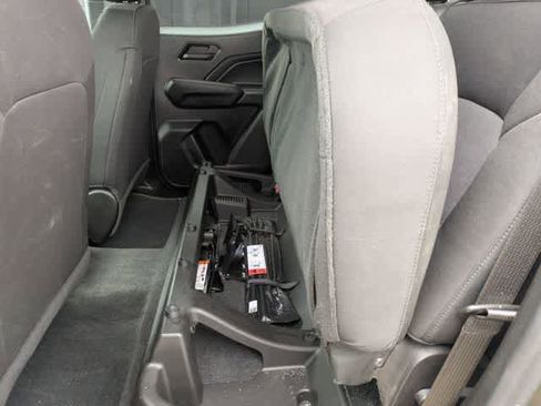 Used 2023 Chevrolet Colorado W/T image 15