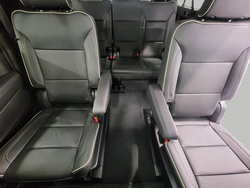 Certified 2023 Chevrolet Suburban Premier image 16