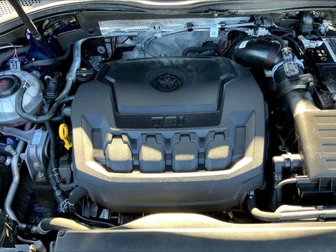 Used 2022 Volkswagen Tiguan SE image 59