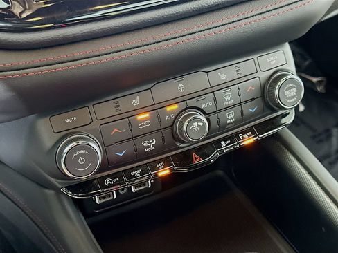 Used 2026 Dodge Durango GT AWD/4WD image 27
