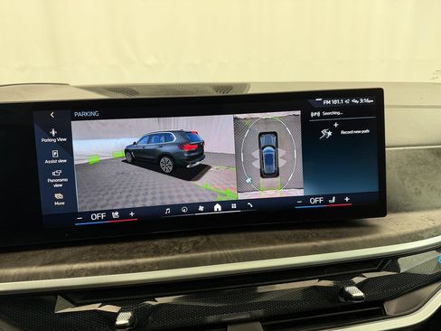 Used 2024 BMW X5 sDrive40i w/ Premium Package image 33