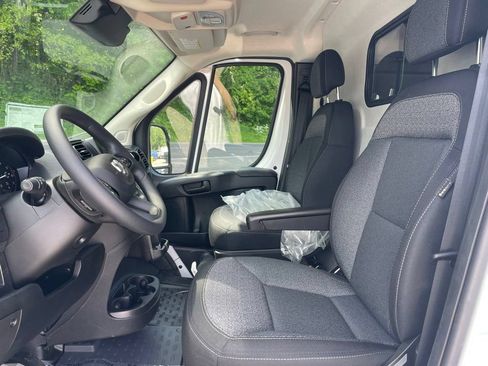 New 2026 RAM ProMaster 2500 w/ Convenience Group FWD image 9
