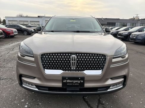 Used 2020 Lincoln Aviator Reserve w/ Equipment Group 201A image 8