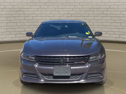 Used 2020 Dodge Charger SXT w/ Leather Interior Group image 2