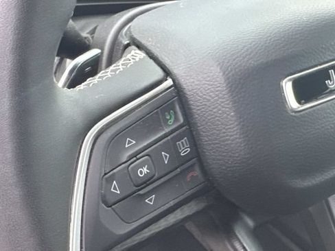 Used 2025 Jeep Grand Cherokee L Altitude AWD/4WD image 33