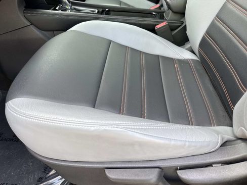 Used 2024 Nissan Kicks SR w/ SR Premium Package FWD image 25