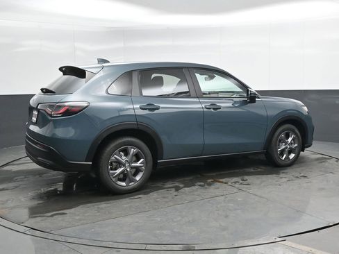 New 2026 Honda HR-V LX image 2