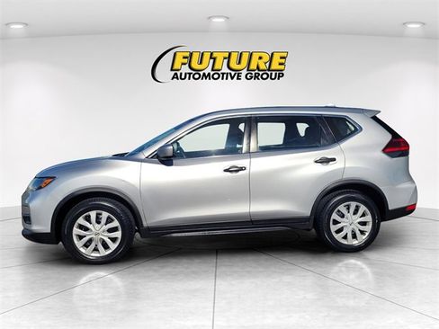 Used 2017 Nissan Rogue S image 6