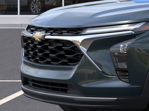 New 2026 Chevrolet Trax LT w/ Sunroof Package FWD image 14