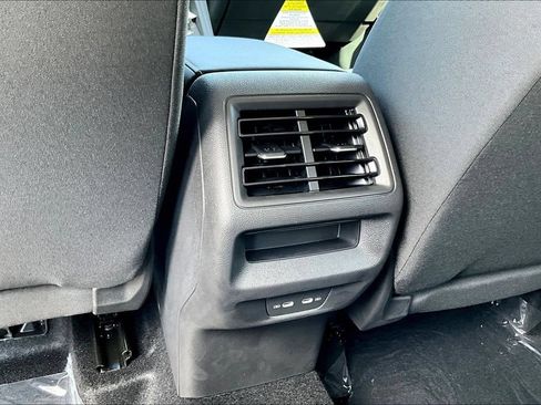 Used 2026 Volkswagen Tiguan S FWD image 6