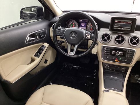 Used 2015 Mercedes-Benz GLA 250 4MATIC image 29
