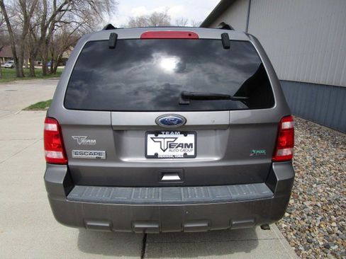 Used 2010 Ford Escape XLT AWD/4WD image 6