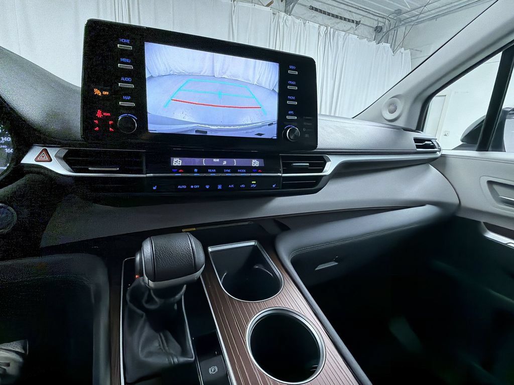 Certified 2024 Toyota Sienna XLE w/ XLE Plus Package AWD/4WD image 23