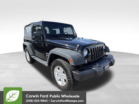 Used 2018 Jeep Wrangler Sport AWD/4WD image 3