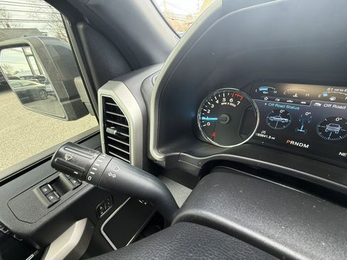Used 2019 Ford F150 Lariat image 29
