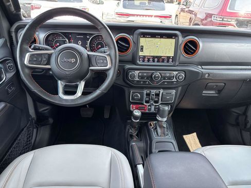 Used 2022 Jeep Gladiator Mojave w/ Cold Weather Group AWD/4WD image 13