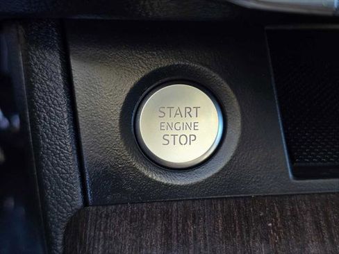 Certified 2025 Audi Q5 2.0T Premium image 34