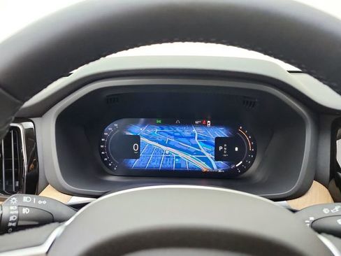New 2026 Volvo XC60 B5 Plus w/ Protection Package Premier image 24