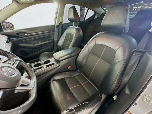 Used 2019 Nissan Altima 2.5 SR w/ SR Premium Package image 13