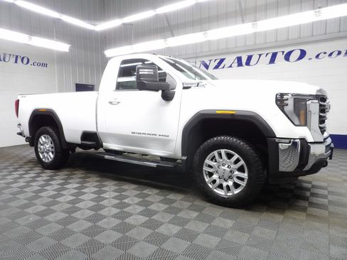 Used 2024 GMC Sierra 3500 SLE w/ SLE Convenience Package AWD/4WD image 3