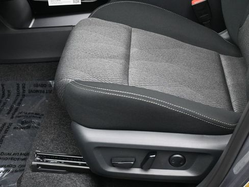 New 2026 Nissan Rogue SV w/ Cold Weather Package image 18