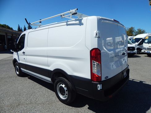 Used 2025 Ford Transit 250 Low Roof RWD image 6