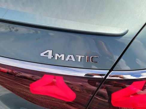 Used 2024 Mercedes-Benz E 350 4MATIC Sedan image 7