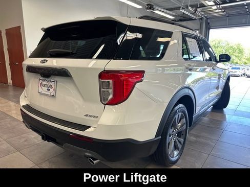 Used 2023 Ford Explorer XLT w/ Equipment Group 202A AWD/4WD image 14