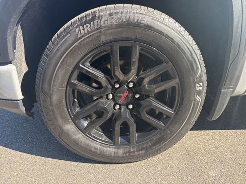 Used 2024 GMC Sierra 1500 Elevation image 4