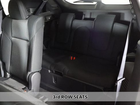 New 2026 Mitsubishi Outlander ES image 8