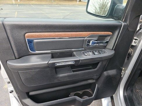 Used 2017 RAM 1500 Laramie w/ Convenience Group image 20