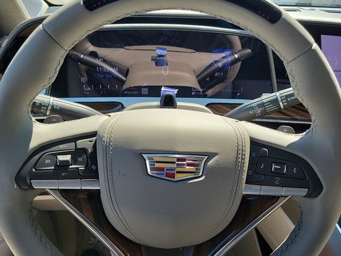 New 2024 Cadillac Escalade Premium Luxury Platinum image 14