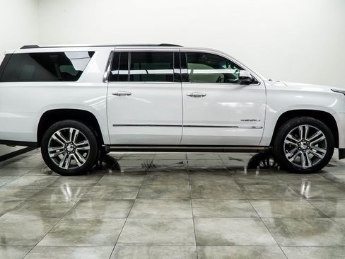 Used 2018 GMC Yukon XL Denali w/ Denali Ultimate Package image 9