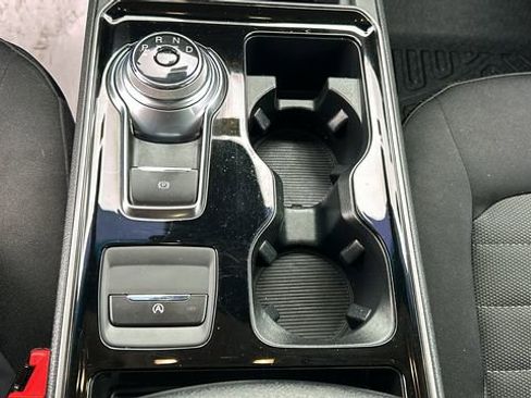 Certified 2020 Ford Edge SE image 22