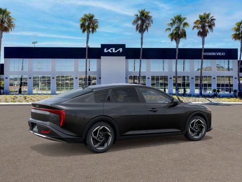 New 2025 Kia K4 EX image 6