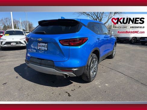 Used 2025 Chevrolet Blazer LT image 5