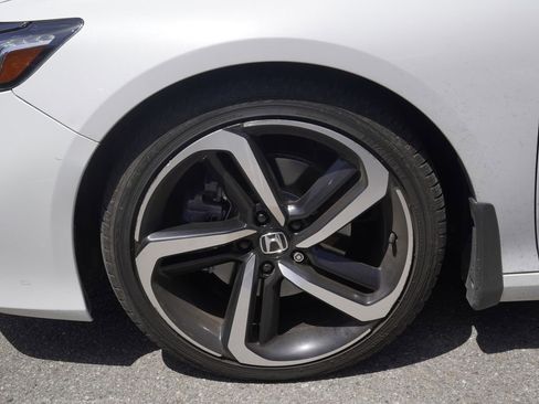 Used 2021 Honda Accord Sport image 7