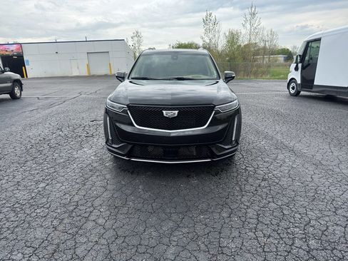 Certified 2025 Cadillac XT6 Sport w/ Platinum Package AWD/4WD image 9