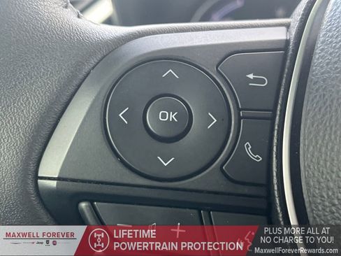 Used 2024 Toyota RAV4 SE image 11