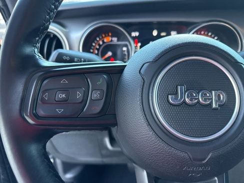 Used 2021 Jeep Wrangler Unlimited Sport image 40