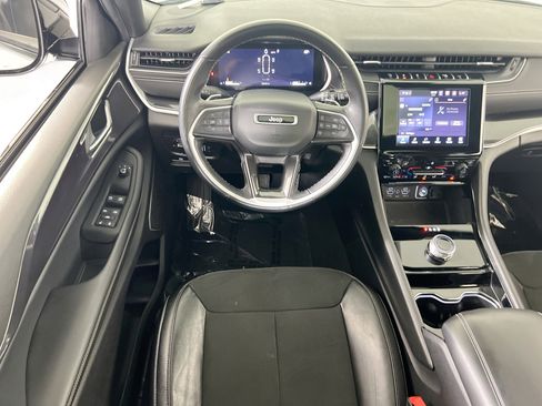 Used 2022 Jeep Grand Cherokee Altitude image 22